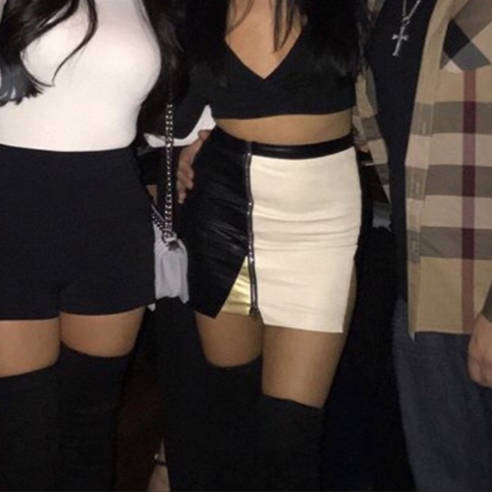 Leather skirt